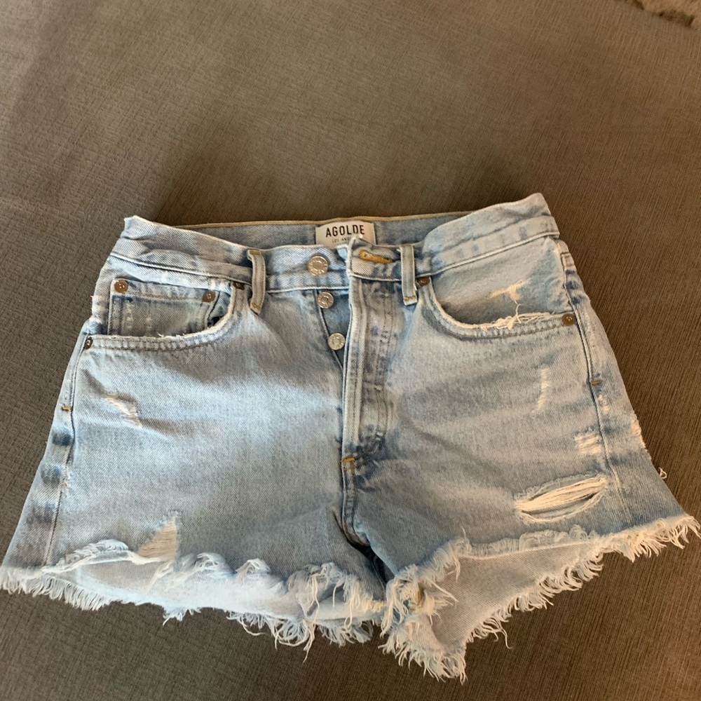 Agolde distressed woman’s shorts size 23